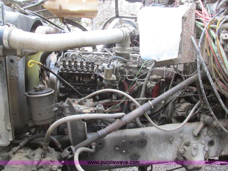 image for item H7599 1997 Ford L8000 dump truck