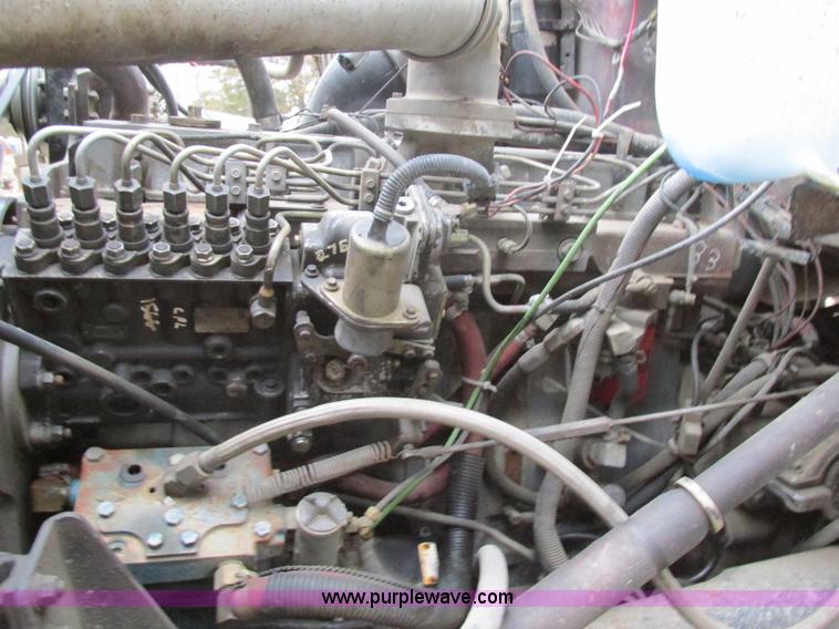 image for item H7599 1997 Ford L8000 dump truck