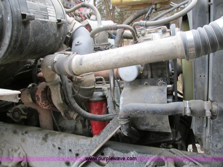 image for item H7599 1997 Ford L8000 dump truck