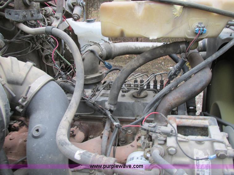 image for item H7599 1997 Ford L8000 dump truck