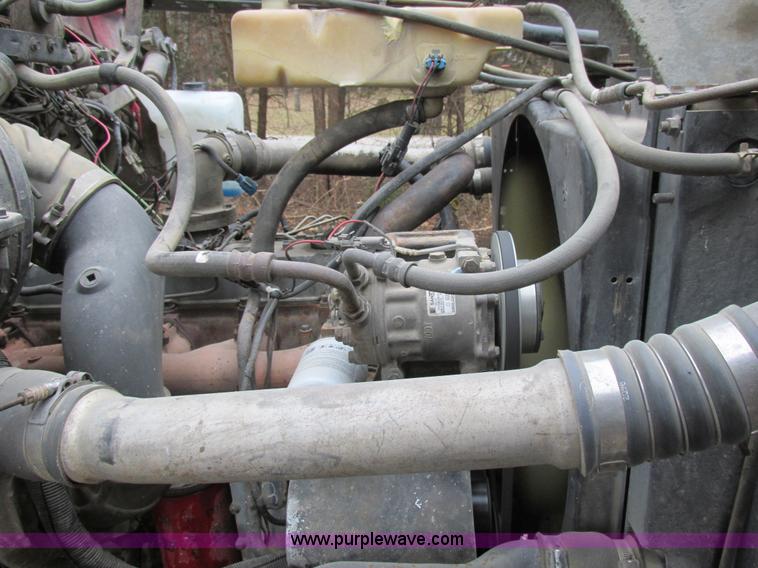 image for item H7599 1997 Ford L8000 dump truck