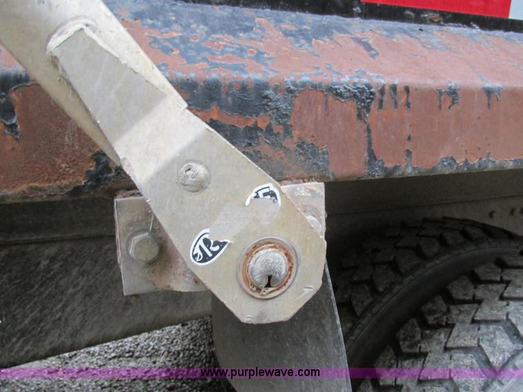 image for item H7599 1997 Ford L8000 dump truck