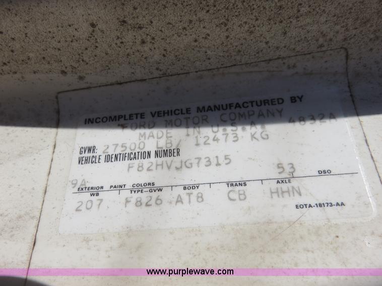 image for item I2266 1980 Ford F800 dump truck