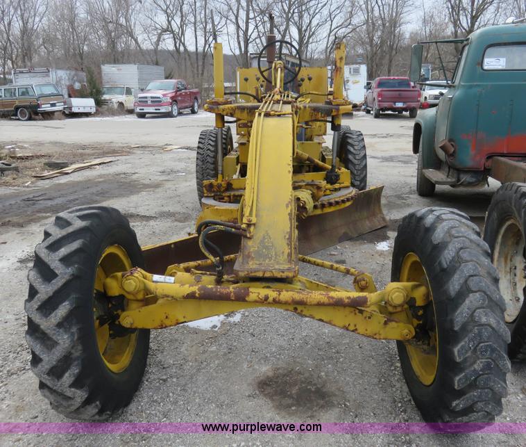 image for item I2436 1969 Allis Chalmers D rigid motor grader