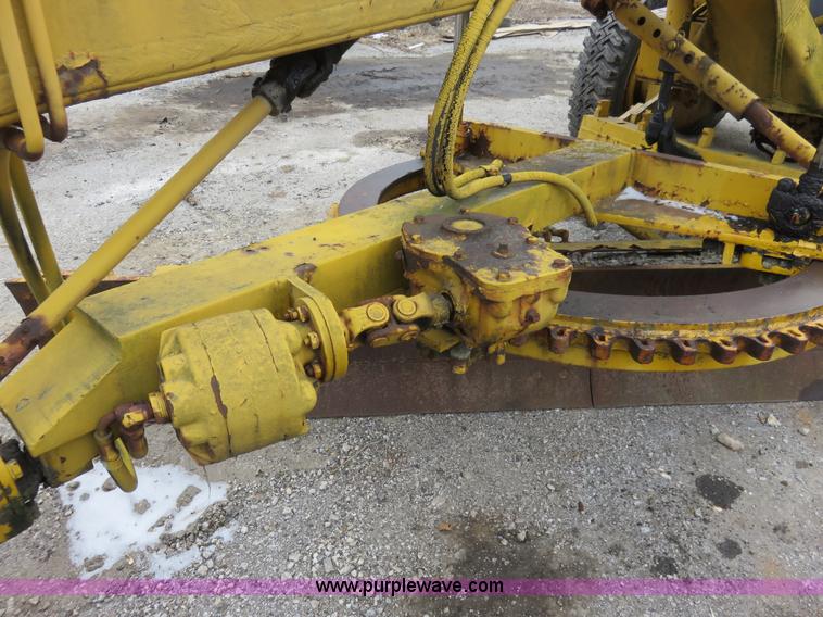 image for item I2436 1969 Allis Chalmers D rigid motor grader