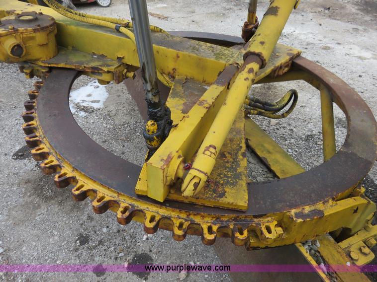 image for item I2436 1969 Allis Chalmers D rigid motor grader