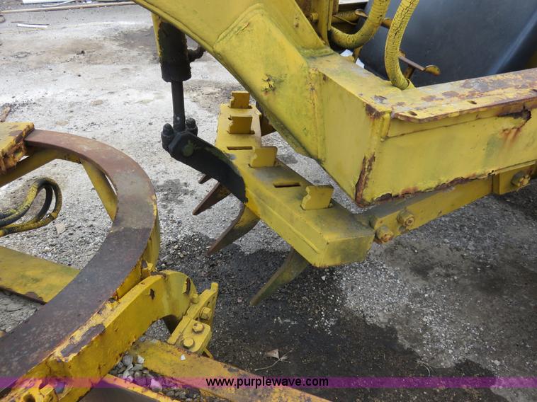 image for item I2436 1969 Allis Chalmers D rigid motor grader