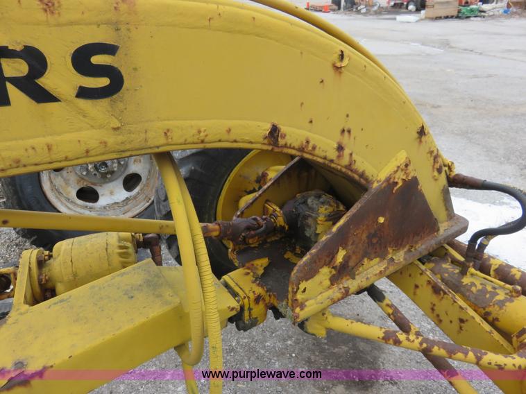 image for item I2436 1969 Allis Chalmers D rigid motor grader