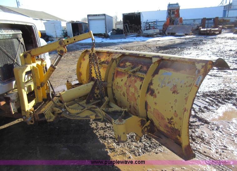 image for item I6850 1974 Ford dump truck