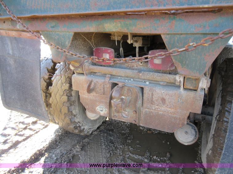 image for item I6850 1974 Ford dump truck