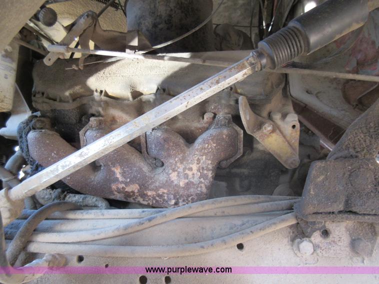 image for item I6850 1974 Ford dump truck