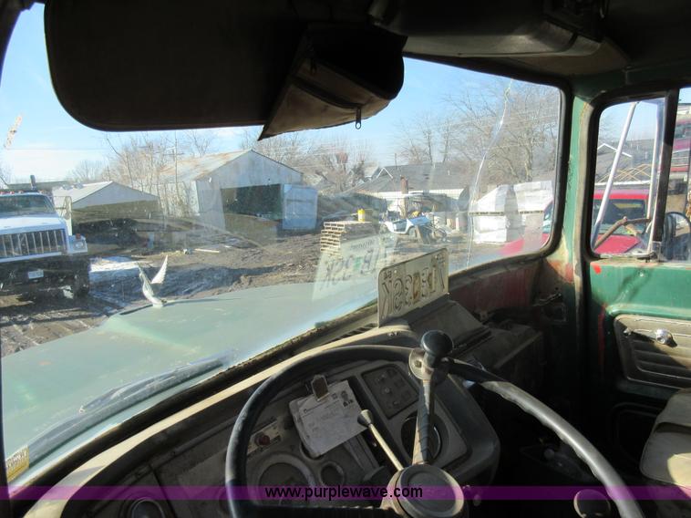 image for item I6850 1974 Ford dump truck