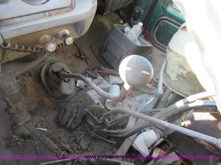 image for item I6850 1974 Ford dump truck