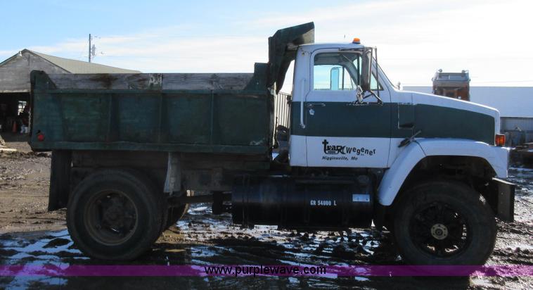 image for item I6851 1984 GMC Brigadier dump truck