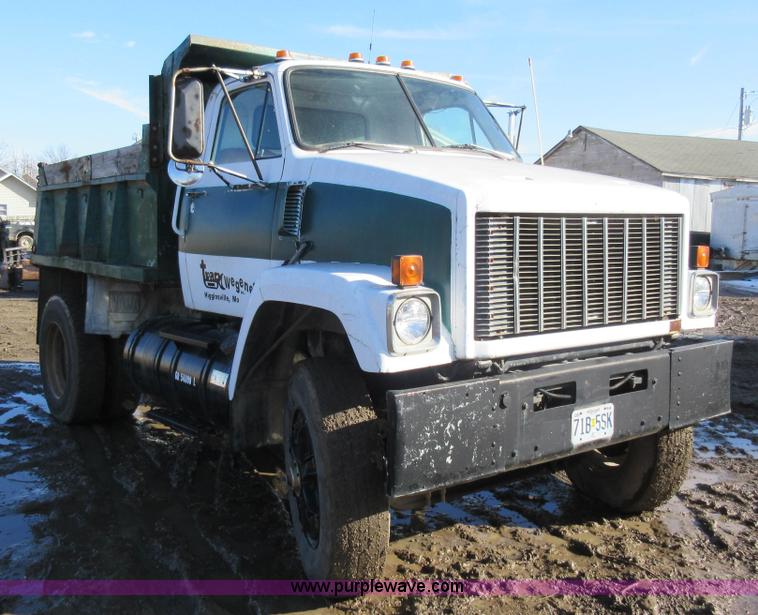 image for item I6851 1984 GMC Brigadier dump truck