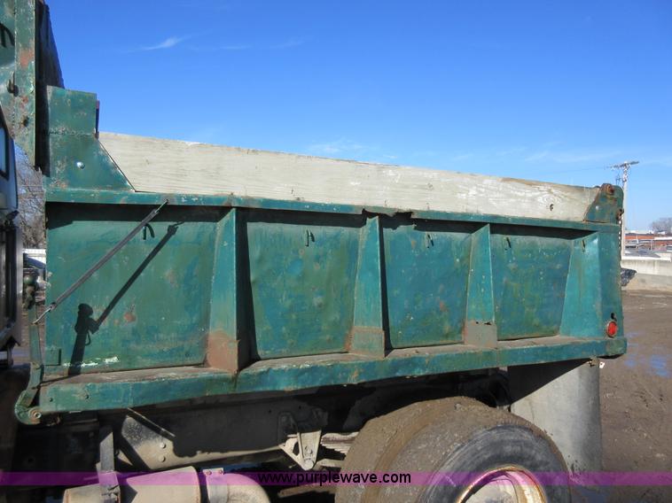 image for item I6851 1984 GMC Brigadier dump truck