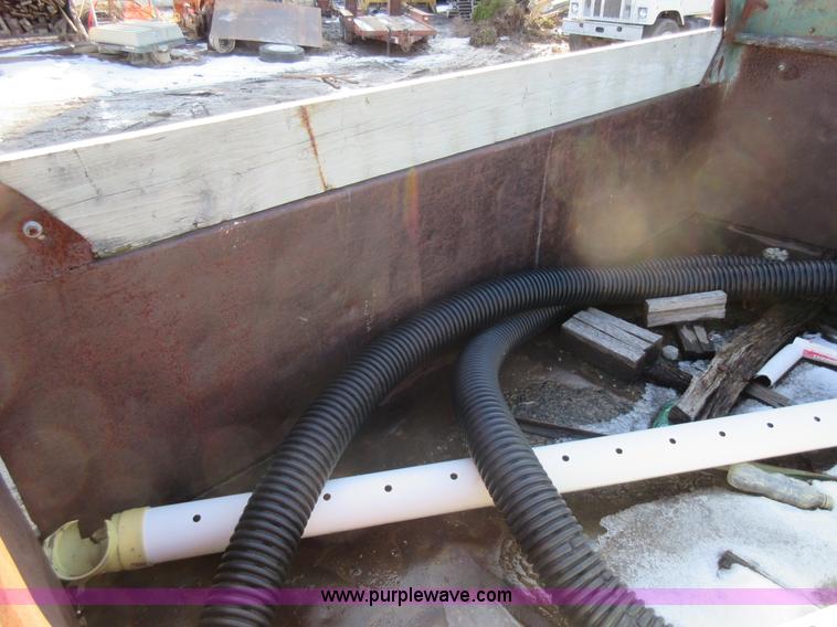 image for item I6851 1984 GMC Brigadier dump truck