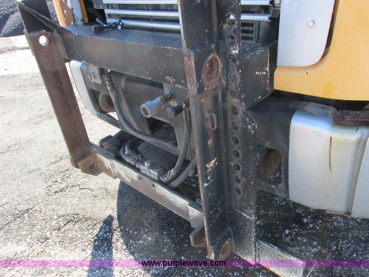 image for item I8774 2001 Freightliner FL70 dump truck