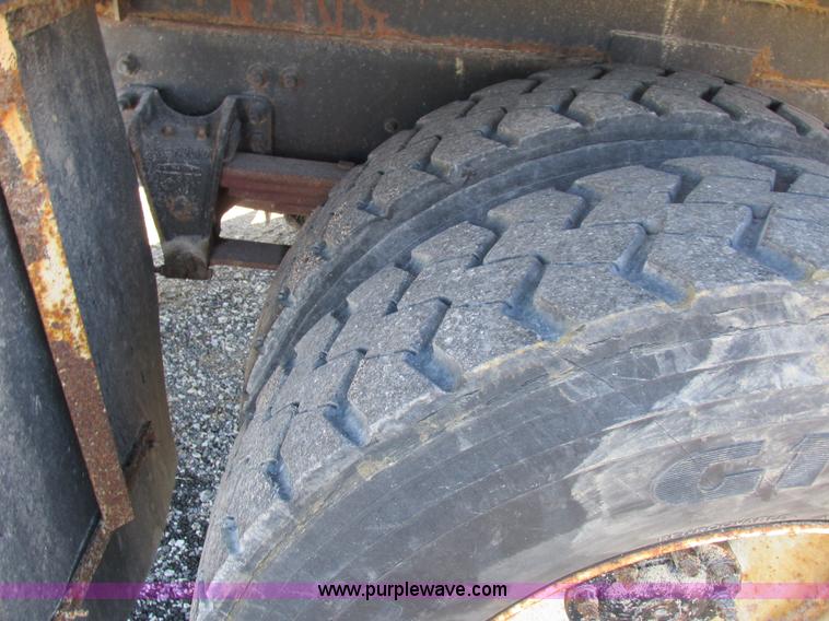 image for item I8774 2001 Freightliner FL70 dump truck