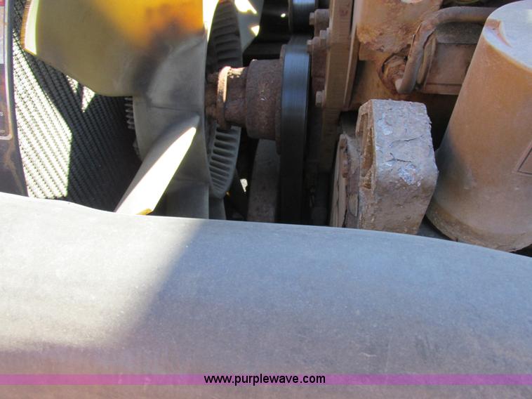 image for item I8774 2001 Freightliner FL70 dump truck