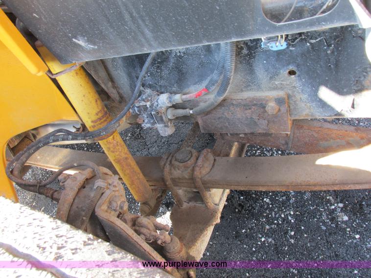 image for item I8774 2001 Freightliner FL70 dump truck