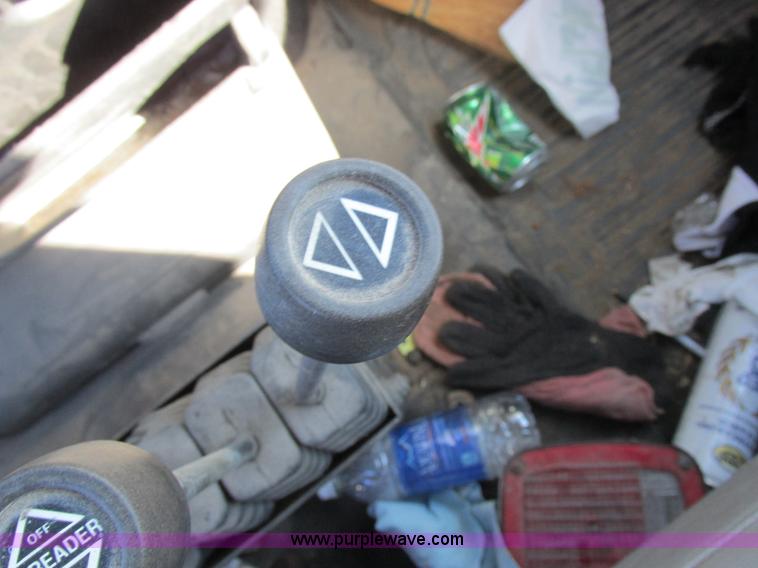 image for item I8774 2001 Freightliner FL70 dump truck