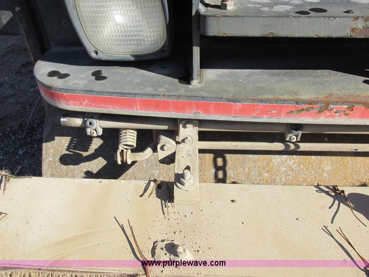 image for item I8777 2001 Caterpillar CB334D double drum roller