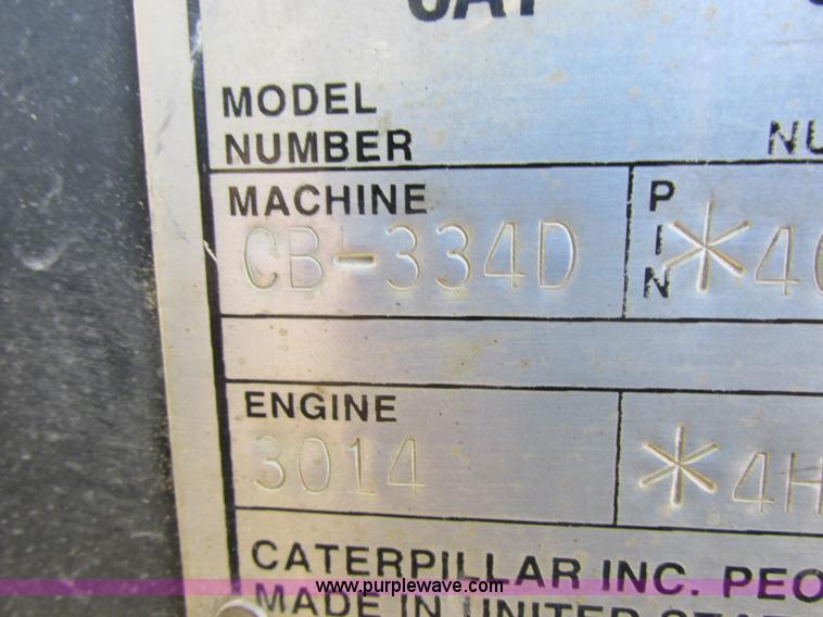 image for item I8777 2001 Caterpillar CB334D double drum roller