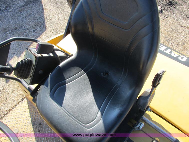 image for item I8777 2001 Caterpillar CB334D double drum roller