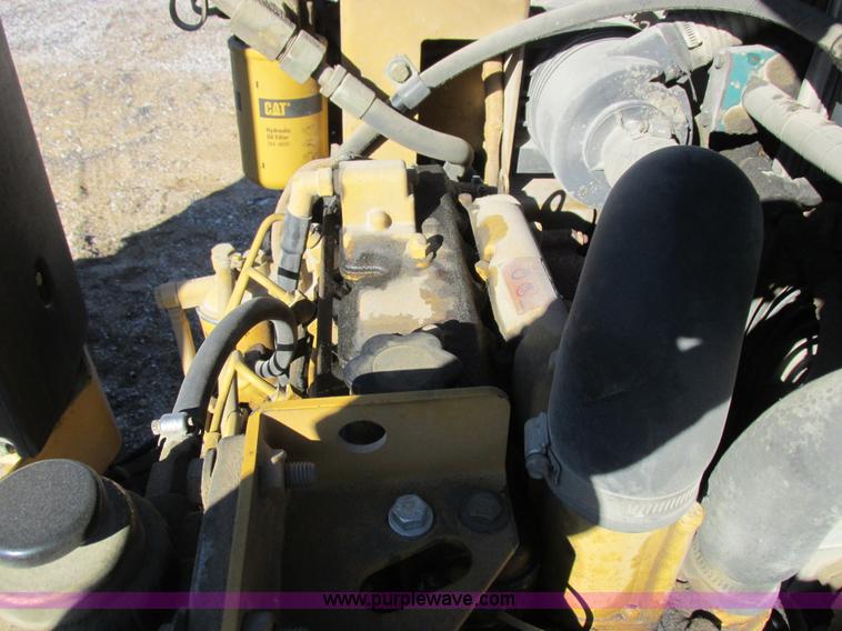 image for item I8777 2001 Caterpillar CB334D double drum roller