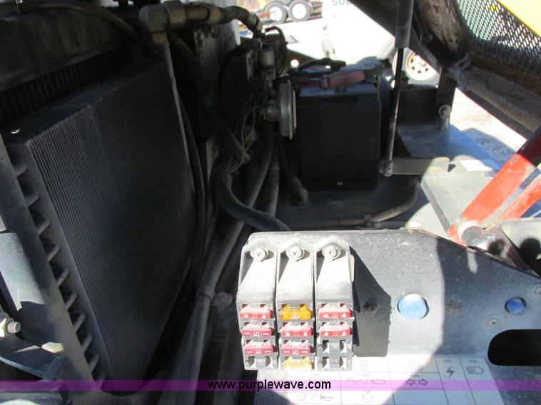 image for item I8777 2001 Caterpillar CB334D double drum roller