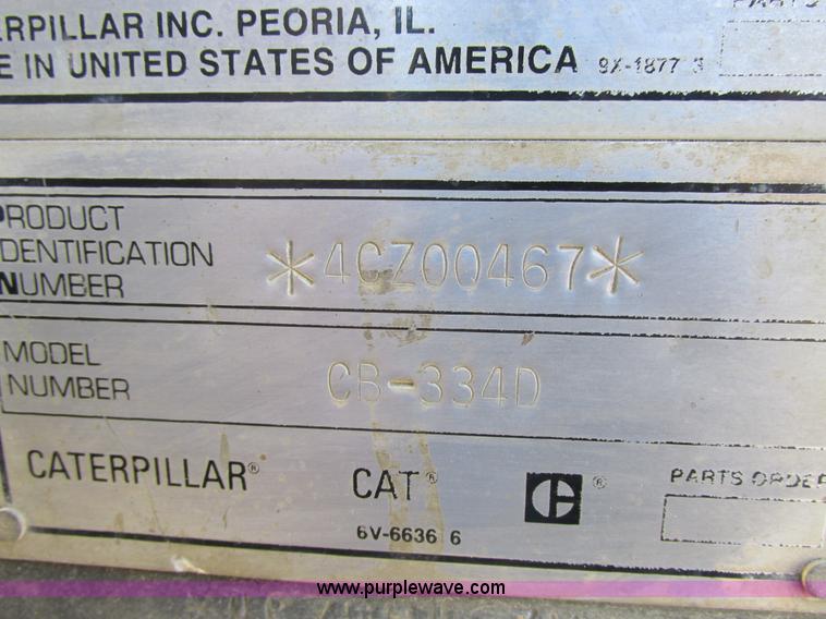 image for item I8777 2001 Caterpillar CB334D double drum roller