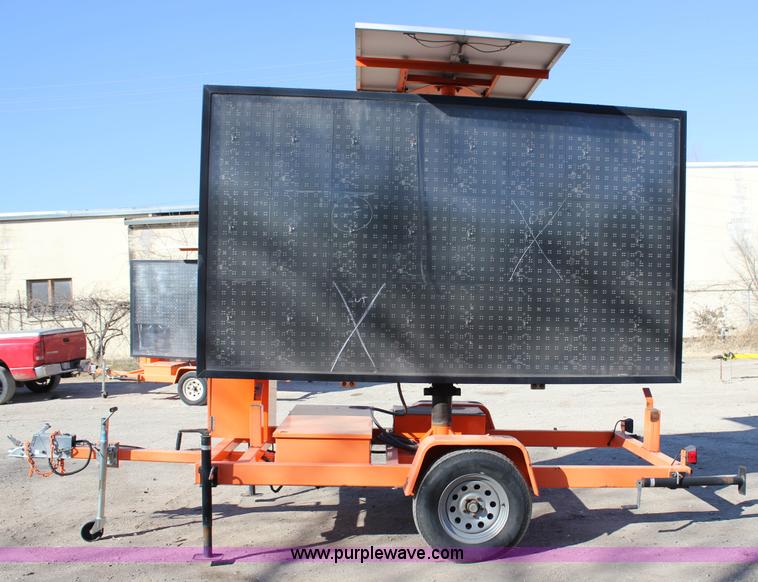 image for item J2296 2007 K&K Systems message trailer