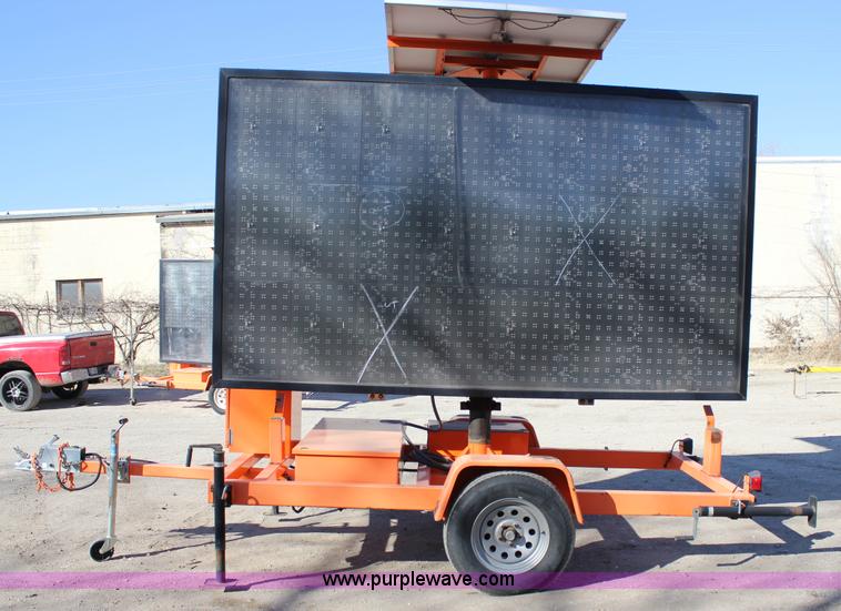 image for item J2296 2007 K&K Systems message trailer