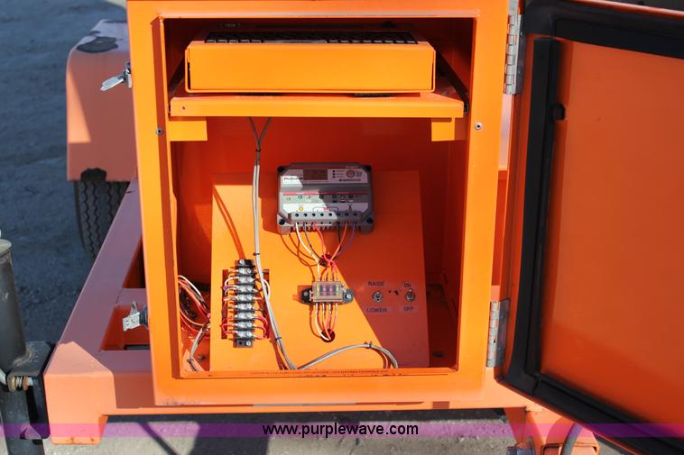 image for item J2296 2007 K&K Systems message trailer