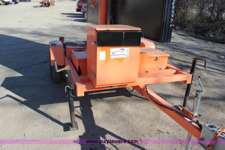 image for item J2296 2007 K&K Systems message trailer