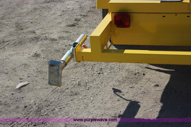 image for item J2297 2009 American Signal Company message board trailer