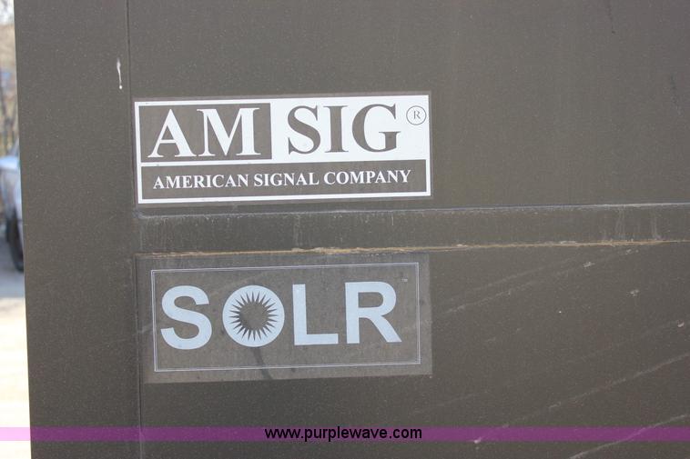 image for item J2297 2009 American Signal Company message board trailer