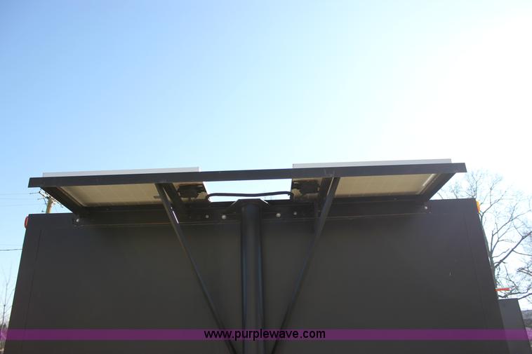 image for item J2297 2009 American Signal Company message board trailer