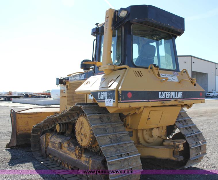 image for item J2304 2002 Caterpillar D6 MXL dozer