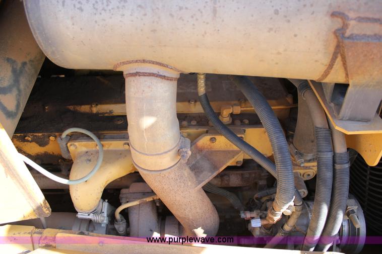 image for item J2304 2002 Caterpillar D6 MXL dozer