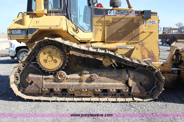 image for item J2304 2002 Caterpillar D6 MXL dozer