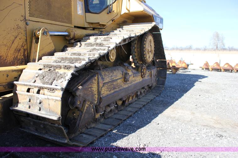 image for item J2304 2002 Caterpillar D6 MXL dozer