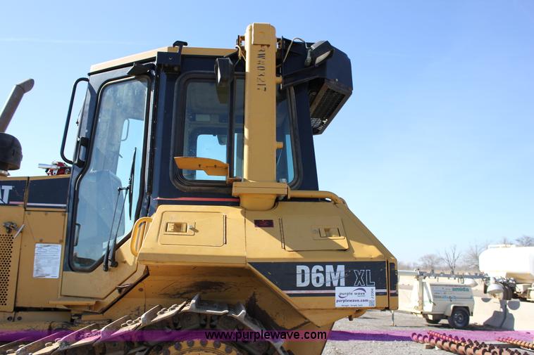 image for item J2304 2002 Caterpillar D6 MXL dozer