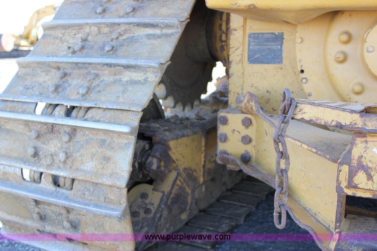 image for item J2304 2002 Caterpillar D6 MXL dozer