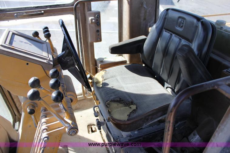 image for item J2305 1988 Caterpillar 140G articulated motor grader