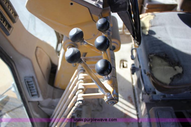 image for item J2305 1988 Caterpillar 140G articulated motor grader