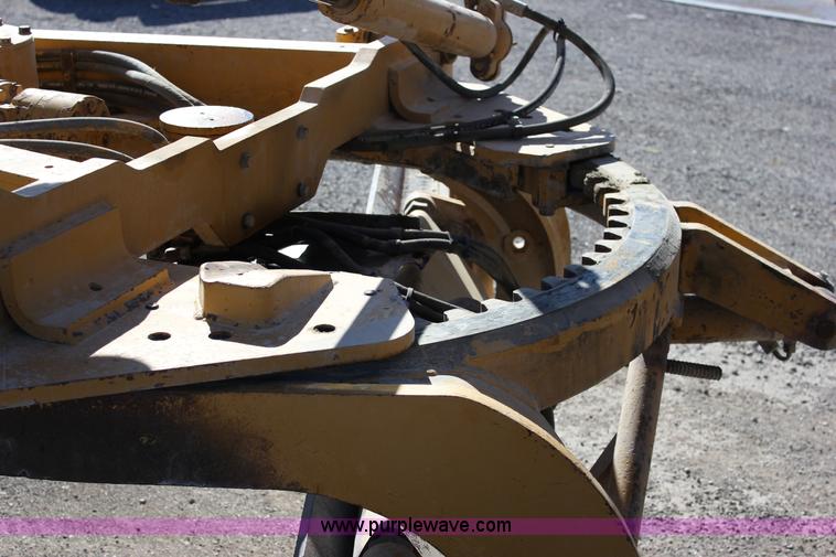 image for item J2305 1988 Caterpillar 140G articulated motor grader