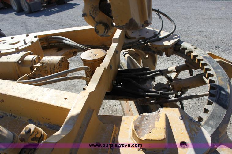 image for item J2305 1988 Caterpillar 140G articulated motor grader