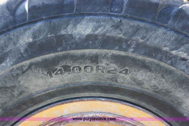 image for item J2305 1988 Caterpillar 140G articulated motor grader